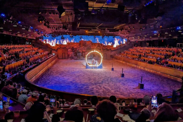 Dolly Parton's Stampede